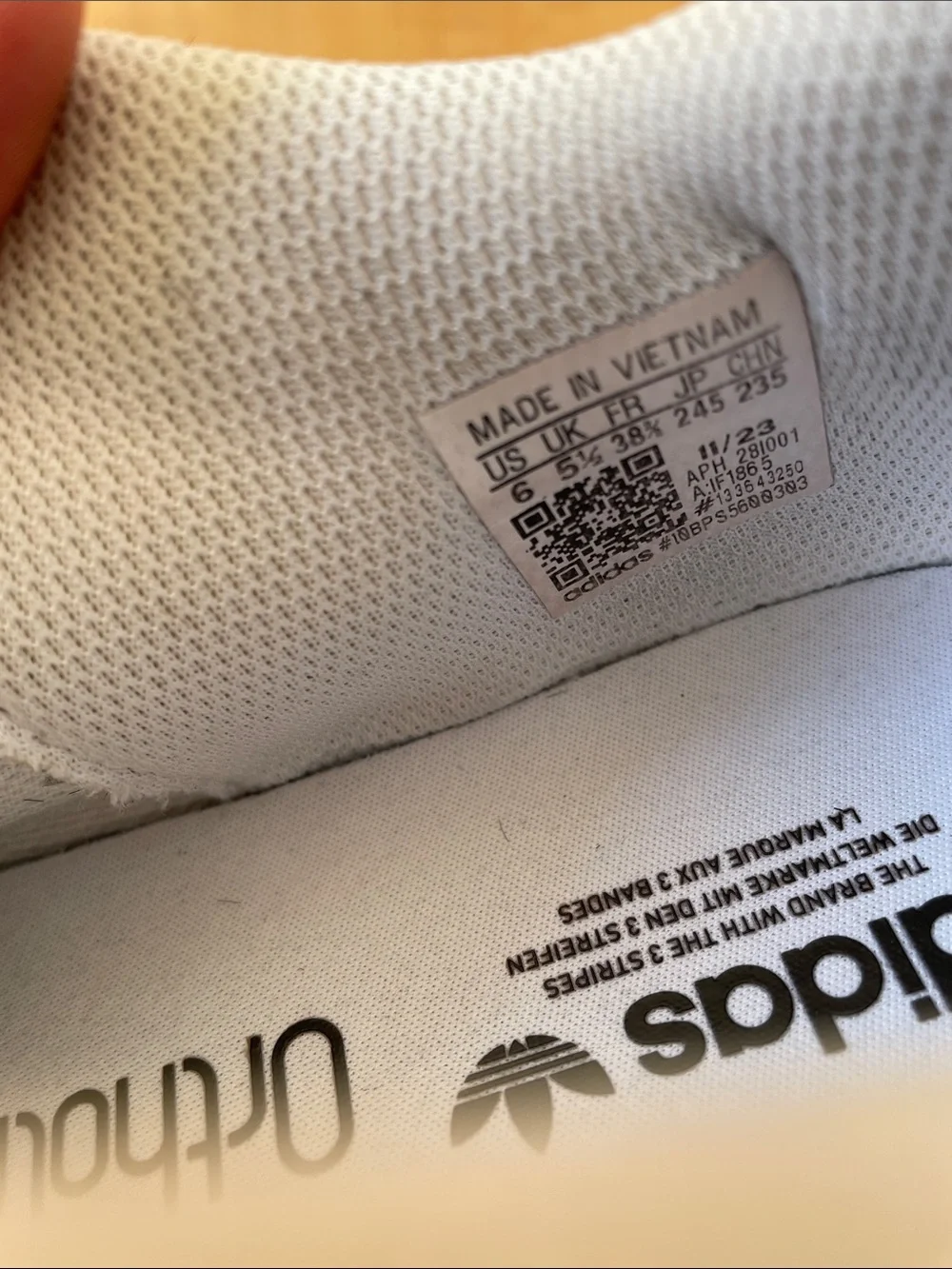 Adidas Men’s Drop Step White and Gray Low-Top Sneakers Size 6